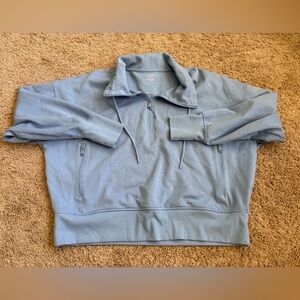 Old Navy Active Dynamic Fleece in Soft Blue